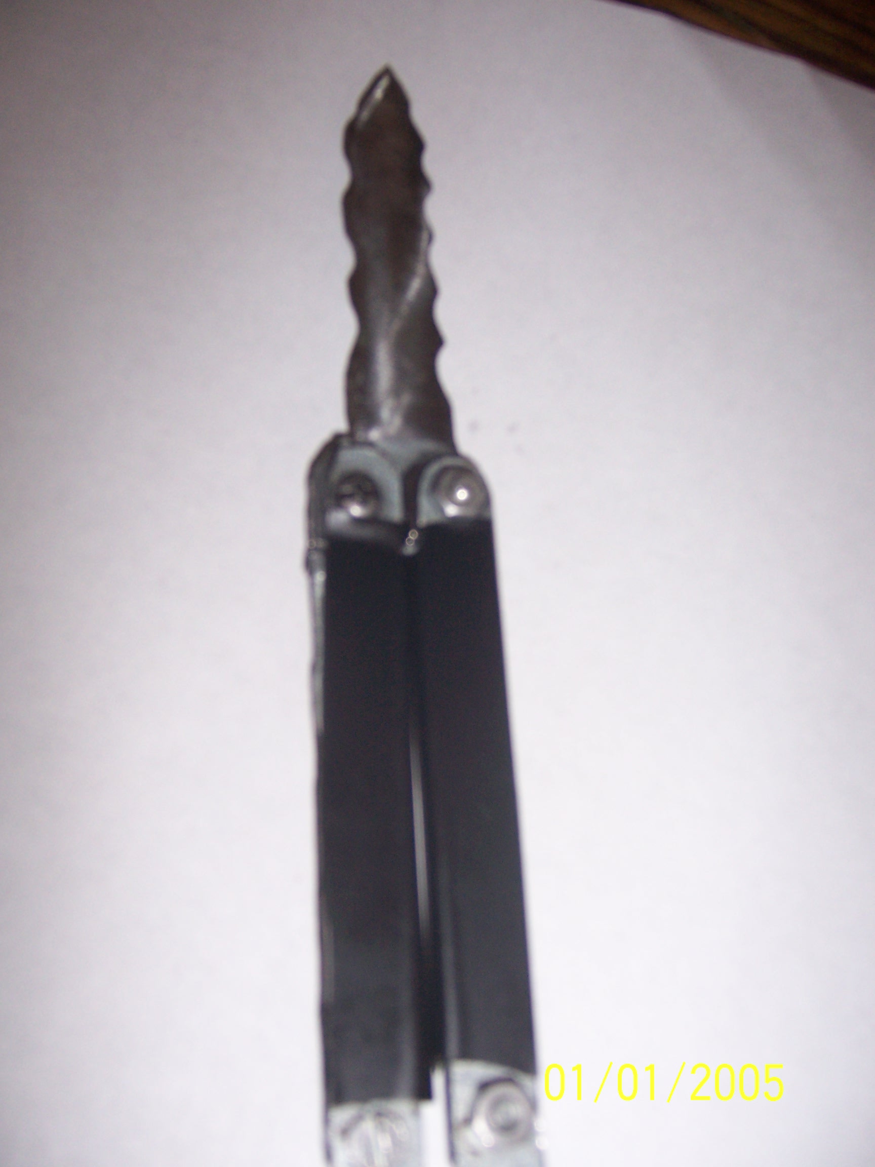 How to twist a butterfly knife: tips and tricks 50 How to twist a butterfly knife: tips and tricks 80